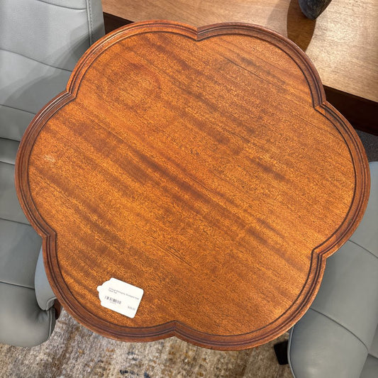 Vintage Mahogany Scalloped Side Table C SIDE TABLES