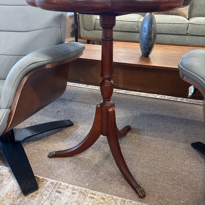 Vintage Mahogany Scalloped Side Table C SIDE TABLES