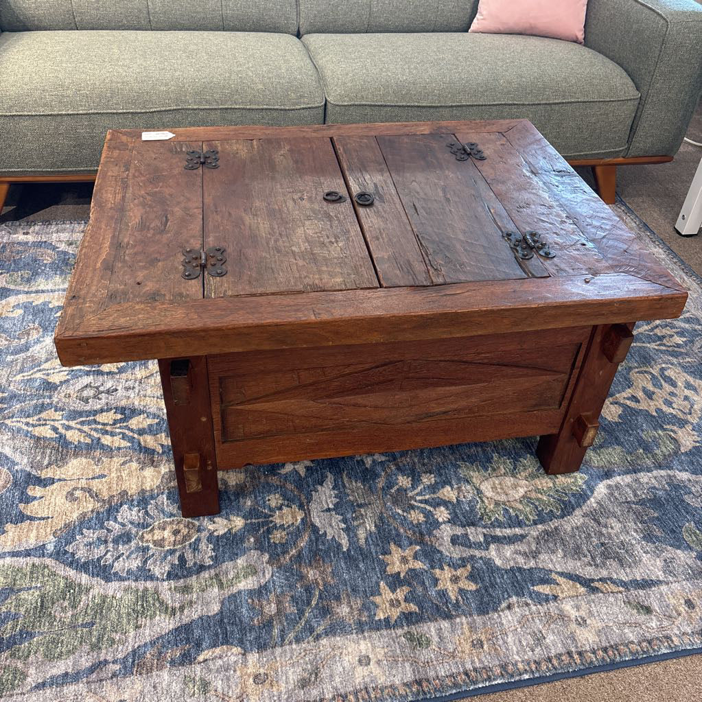 Rustic Wood Coffee Table Trunk