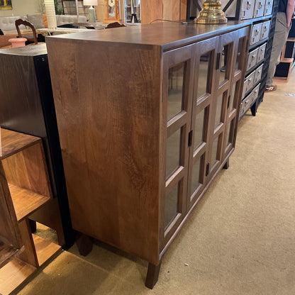 Milnor Display Cabinet C CABINETS