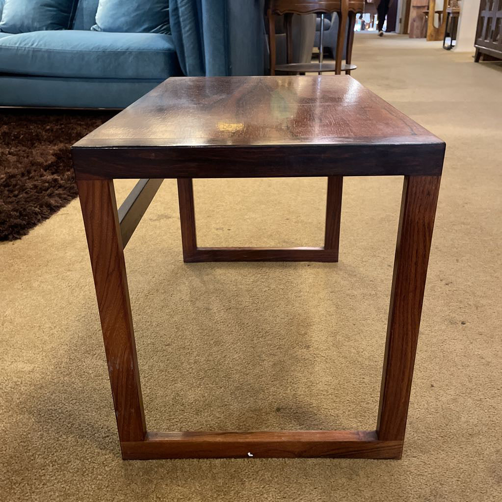 Rosewood MC Nesting Tables Set of 2
