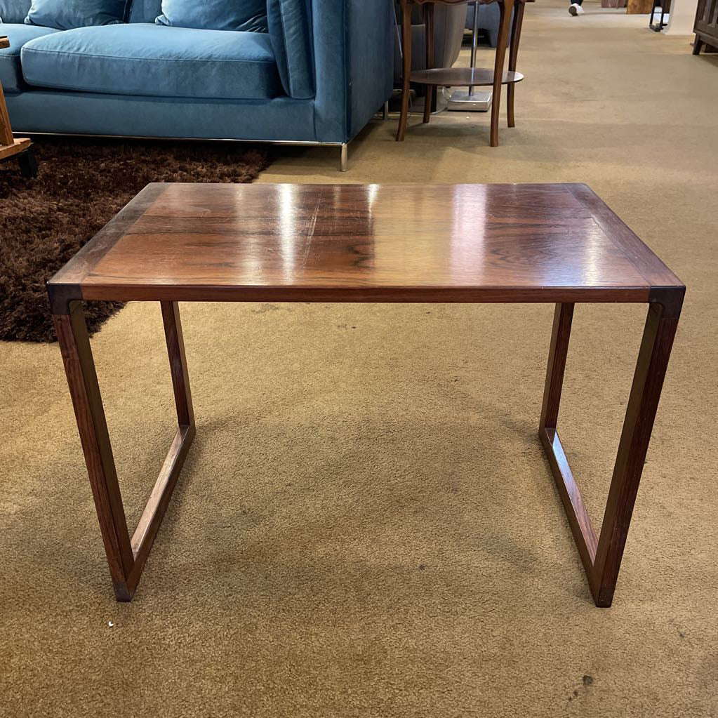 Rosewood MC Nesting Tables Set of 2