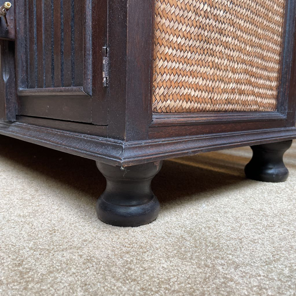 Scrolled Arm Woven Top/Sides Entry Bench