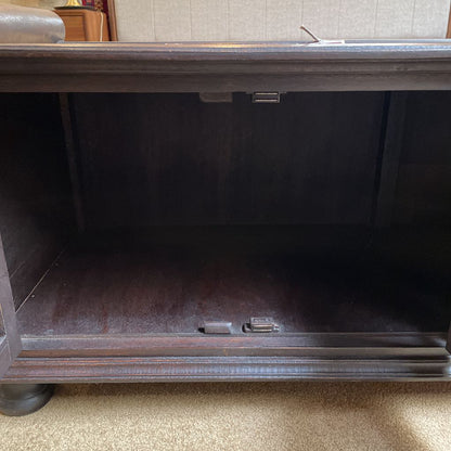 Scrolled Arm Woven Top/Sides Entry Bench
