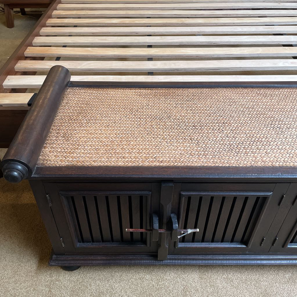 Scrolled Arm Woven Top/Sides Entry Bench