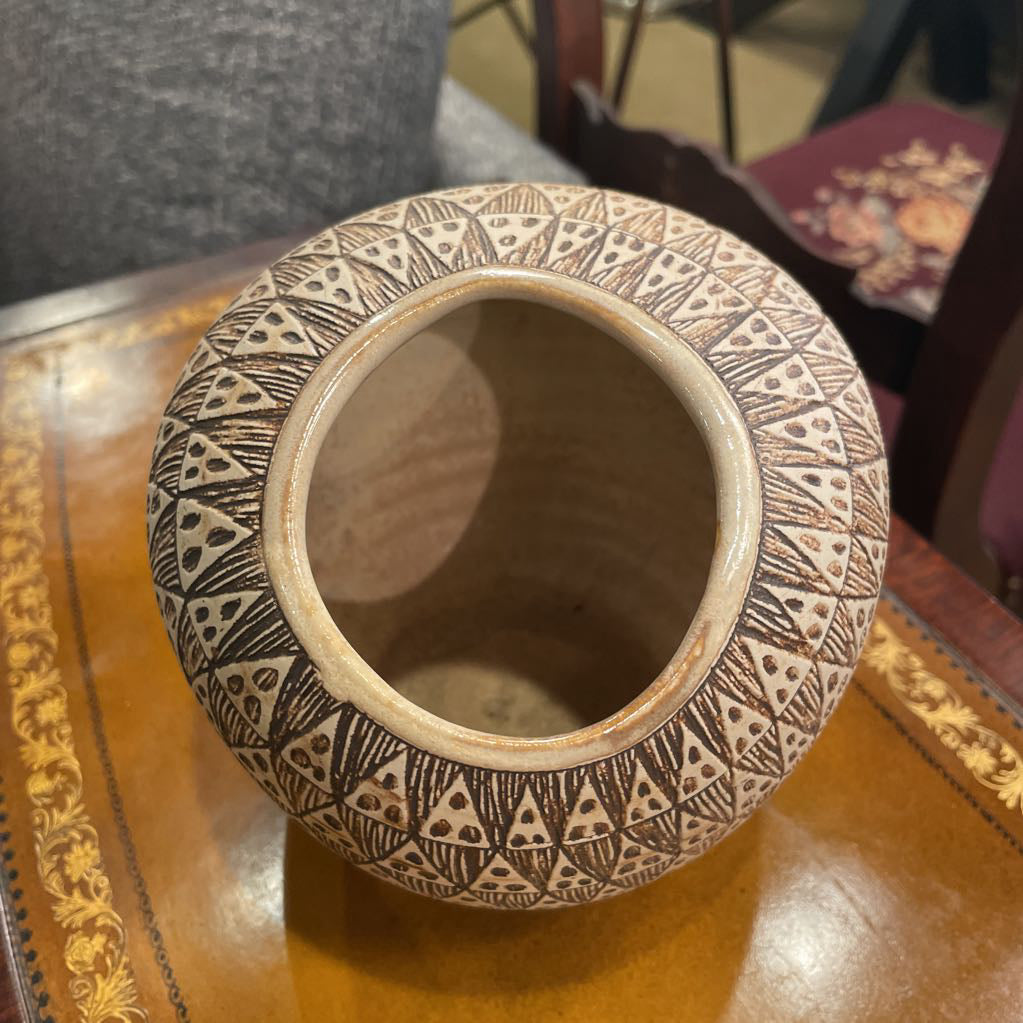 SW Art Pottery Vase with Triangles Design
