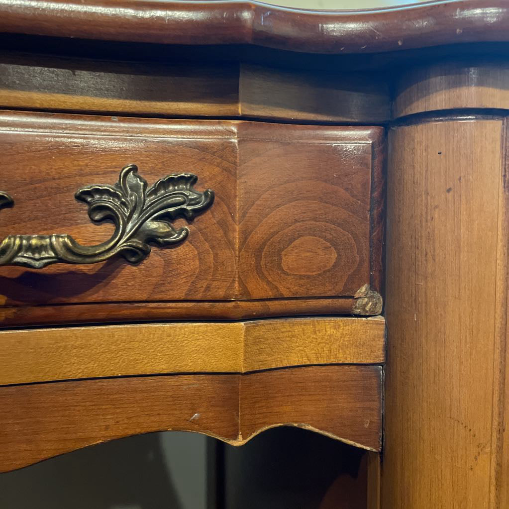 French Provincial Leather Top with Gold Detailing 9 Drawer Desk