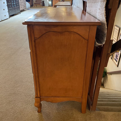 Traditional 6 Drawer Dresser w/ Metal Handles C LOWBOYS