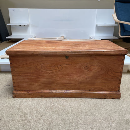 Rustic Wooden Trunk C TRUNKS