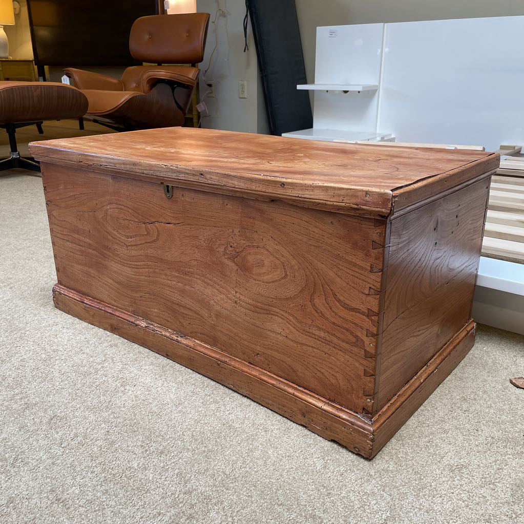Rustic Wooden Trunk C TRUNKS