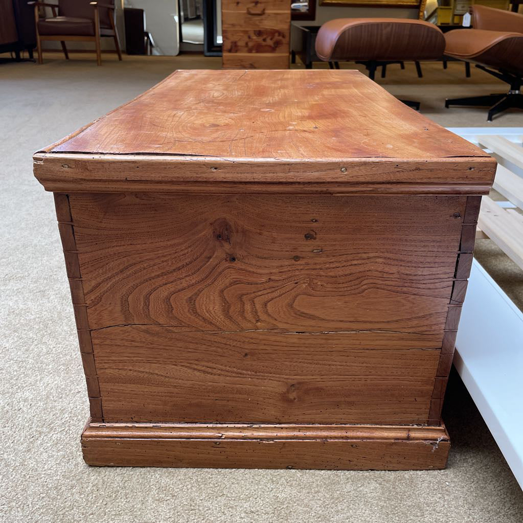 Rustic Wooden Trunk C TRUNKS