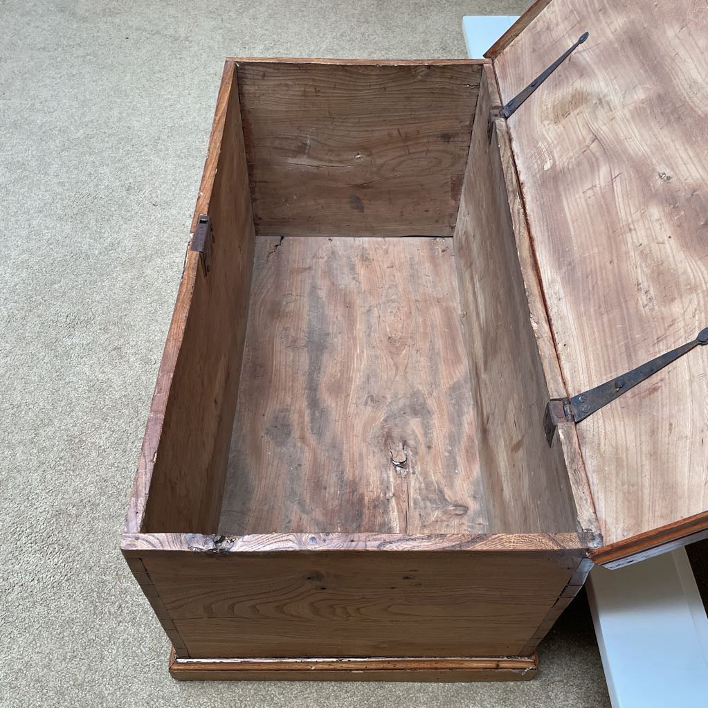 Rustic Wooden Trunk C TRUNKS