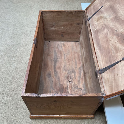 Rustic Wooden Trunk C TRUNKS