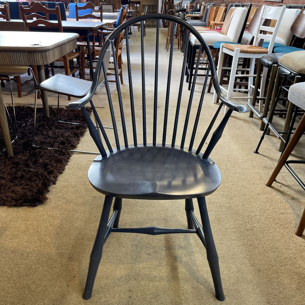 O&G Windsor Chairs SET of 5 C DINING CHAIRS