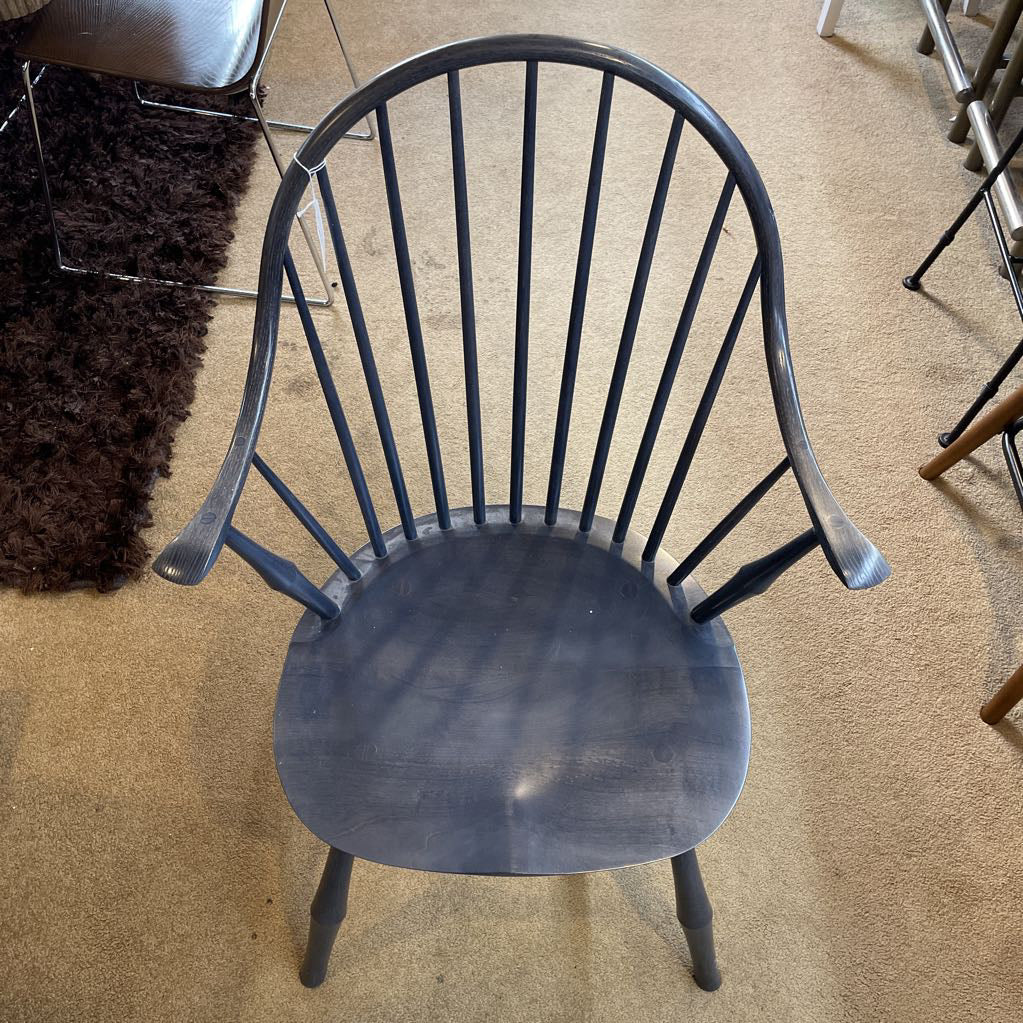 O&G Windsor Chairs SET of 5 C DINING CHAIRS