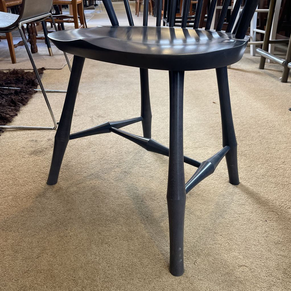 O&G Windsor Chairs SET of 5 C DINING CHAIRS