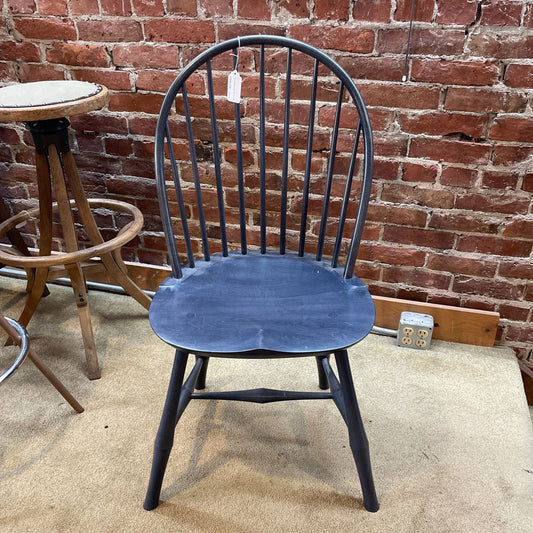 O&G Windsor Chairs SET of 5 C DINING CHAIRS