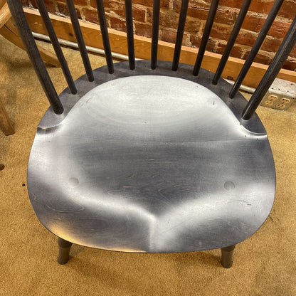 O&G Windsor Chairs SET of 5 C DINING CHAIRS