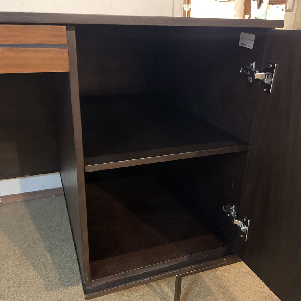 Black Top Wooden MC Style Desk