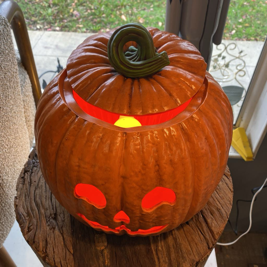 JACK-O-LANTERN! LIGHTS UP! SMALLS