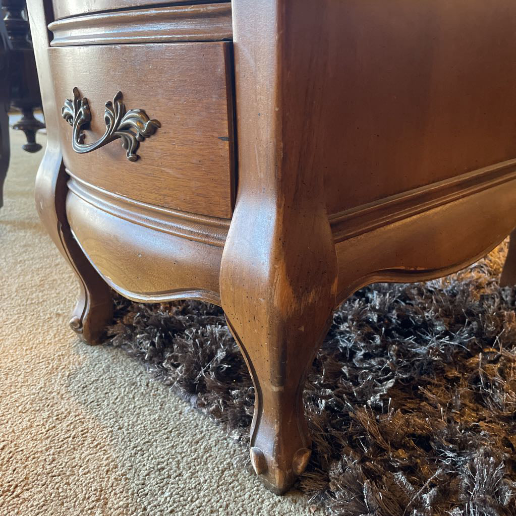 Vintage Traditional Small Vanity