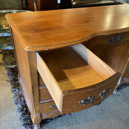 Vintage Traditional Small Vanity