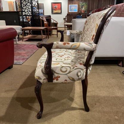 Victorian Style Carved Wood Leaf Patterned Settee