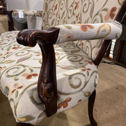 Victorian Style Carved Wood Leaf Patterned Settee