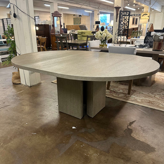 Bernhardt Loggia Round Dining Table with 20-Inch Extension Leaf in Aria Oak