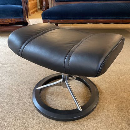 Ekornes Black Leather Medium Recliner & Ottoman U ACCENT CHAIRS