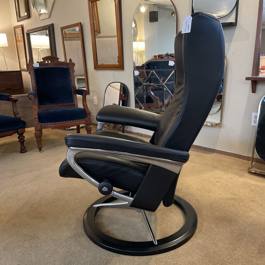Ekornes Black Leather Medium Recliner & Ottoman U ACCENT CHAIRS