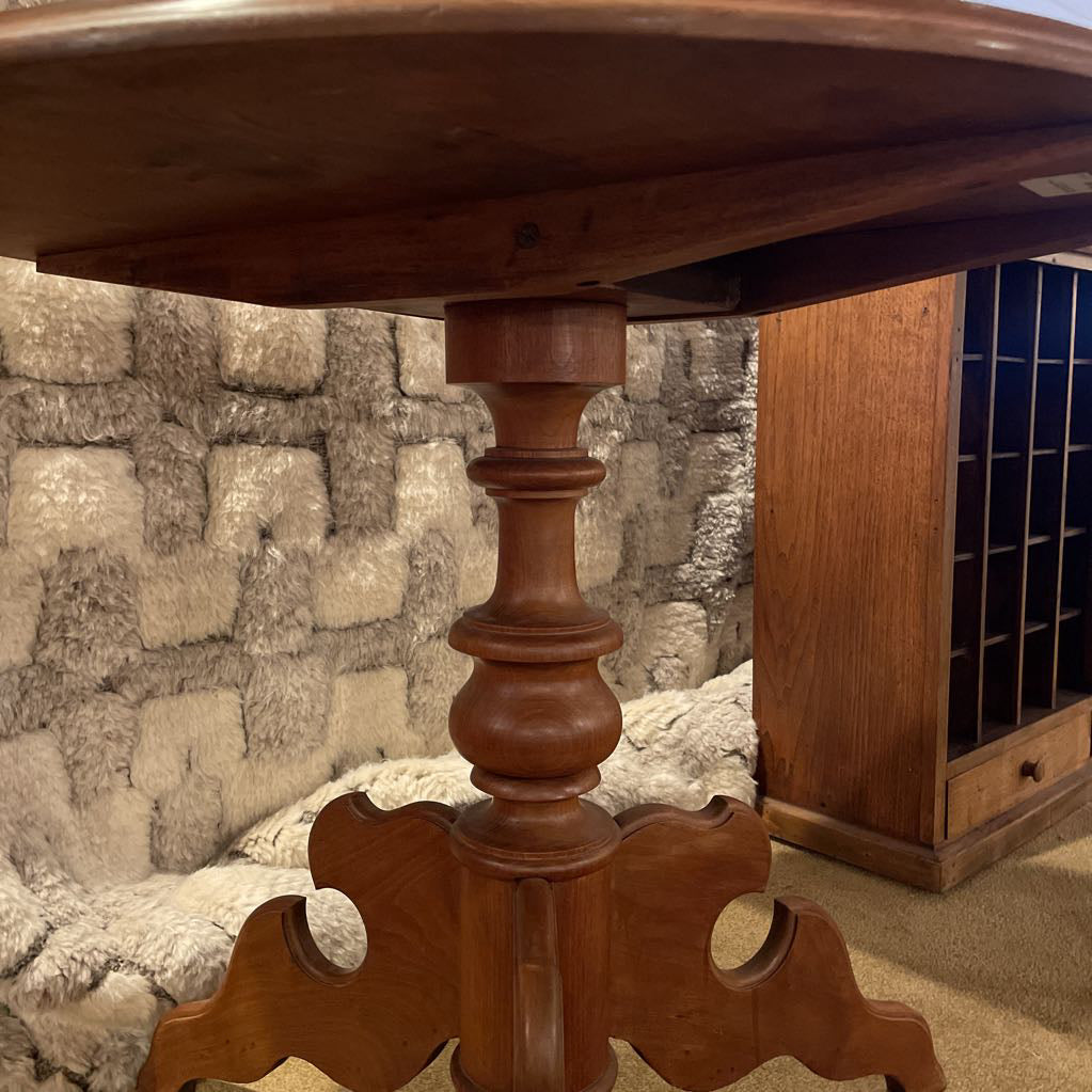 Walnut Round Pedestal Parlour Table with Flip Top C SIDE TABLES