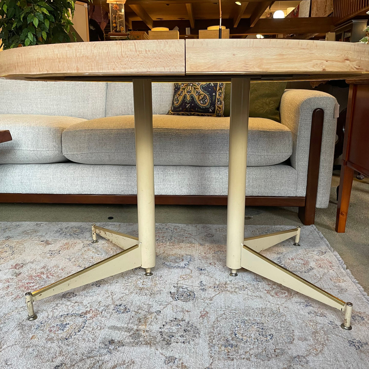 Retro Blonde Veneer Round Extendable Dining Table w 4 Faux Leather Swivel Chairs C DINING TABLES