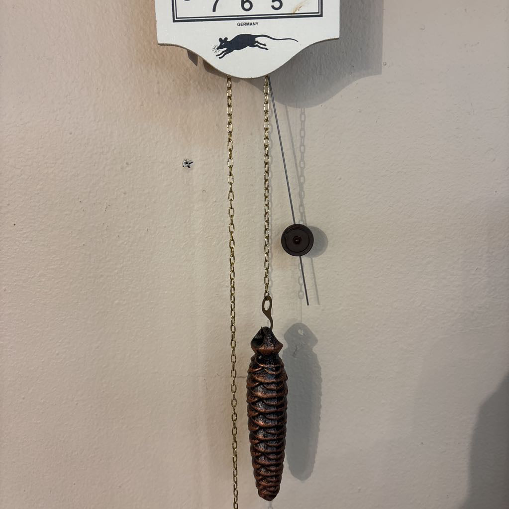 German Cat Clock